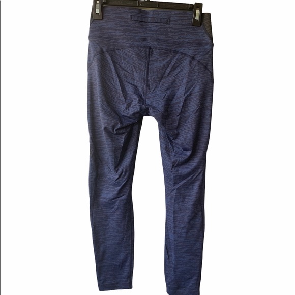 Outdoor Voices TechSweat Colorblock Gray Blue 3/4 Leggins Size M - Picture 7 of 10